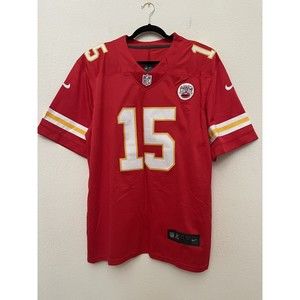 NFL - Patrick Mahomes #15 Stitched Size L - On Field Kansas City Chiefs Jersey